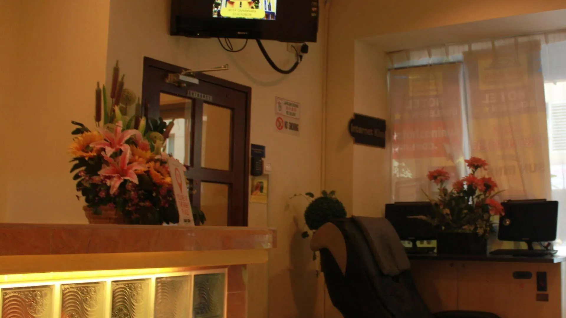 Sun Inns Hotel Kota Damansara Near Hospital Sungai Buloh 3*,